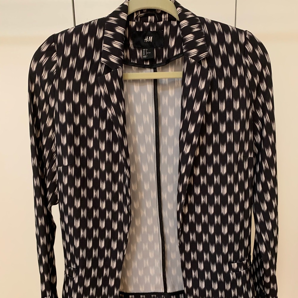 H&M Printed Blazer